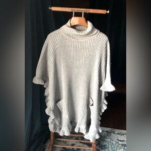 RUFFLE Sweater Poncho